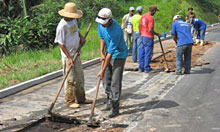 Reparaturarbeiten an der Transamazônica